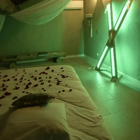 Superbe Loveroom Avec Balnéo Dolce Notte * Carbonne