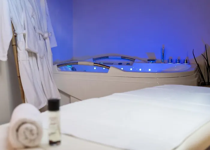 Superbe Loveroom Avec Balneo Dolce Notte 아파트 Carbonne