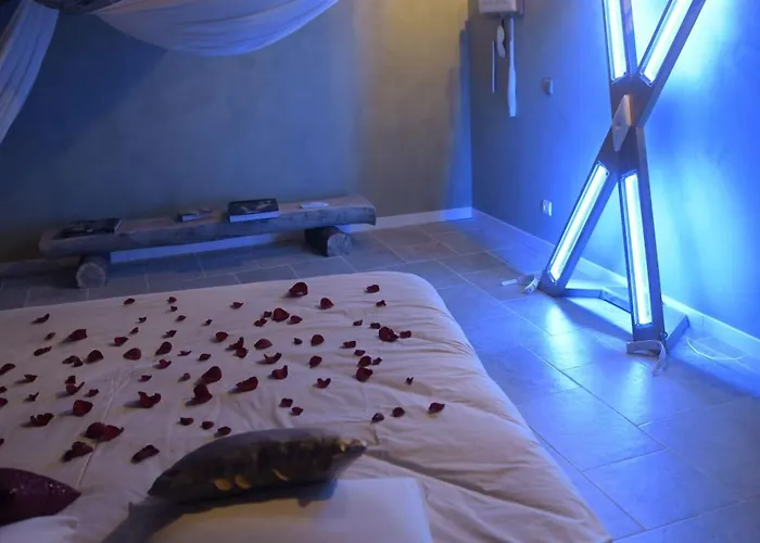 Superbe Loveroom Avec Balneo Dolce Notte Carbonne